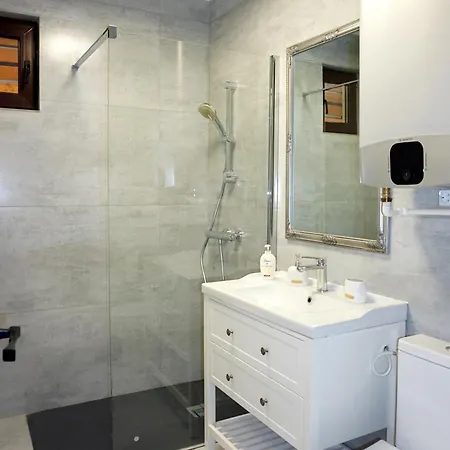 Studio'24 - Tomis Mall - Ultracentral *