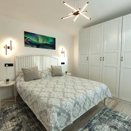 Studio'24 - Adults Only *