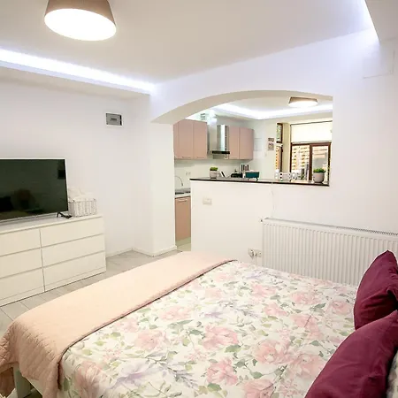 Studio'24 - Adults Only Apartament