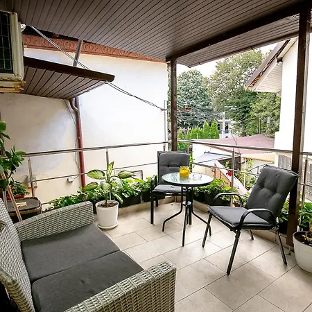 Studio'24 - Adults Only